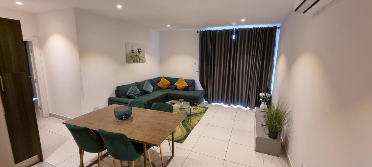 Embassy Gardens Luxury Suites Cpg Akra Zewnętrze zdjęcie