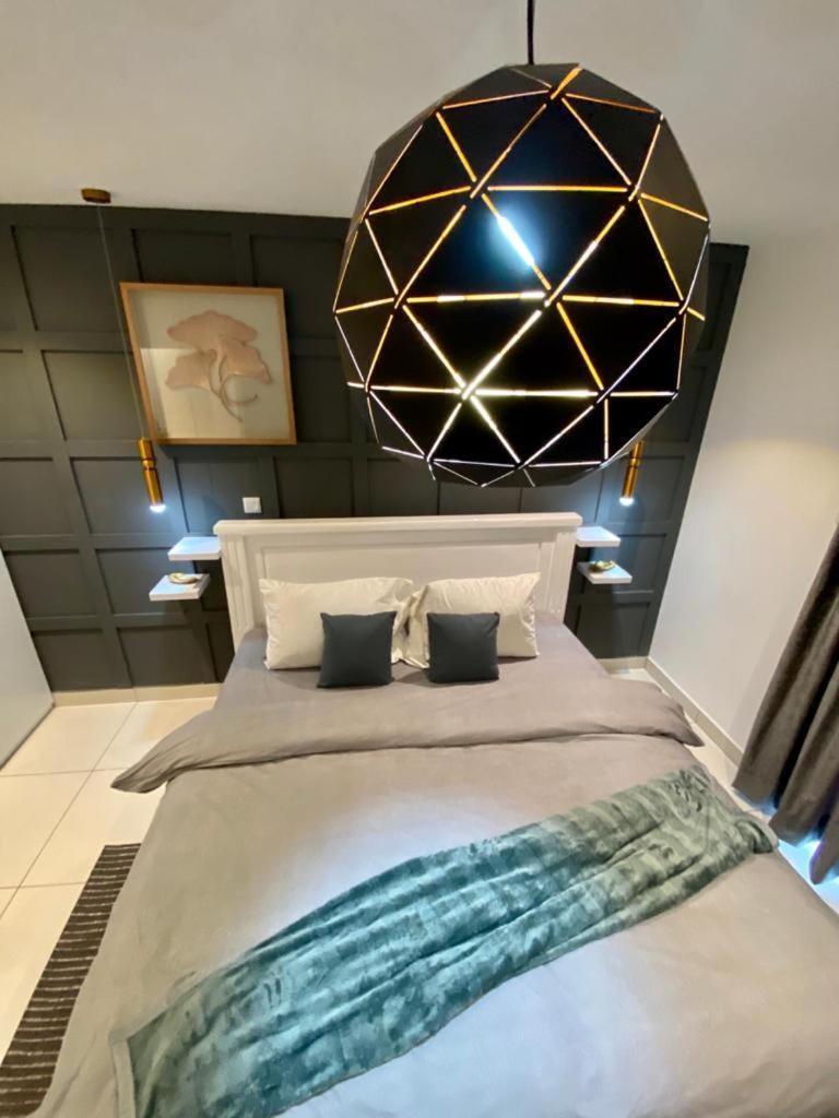 Embassy Gardens Luxury Suites Cpg Akra Zewnętrze zdjęcie